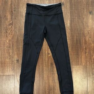 Lululemon Run Dash Reflective Ruffle Crop Capris Black Leggings Size 4